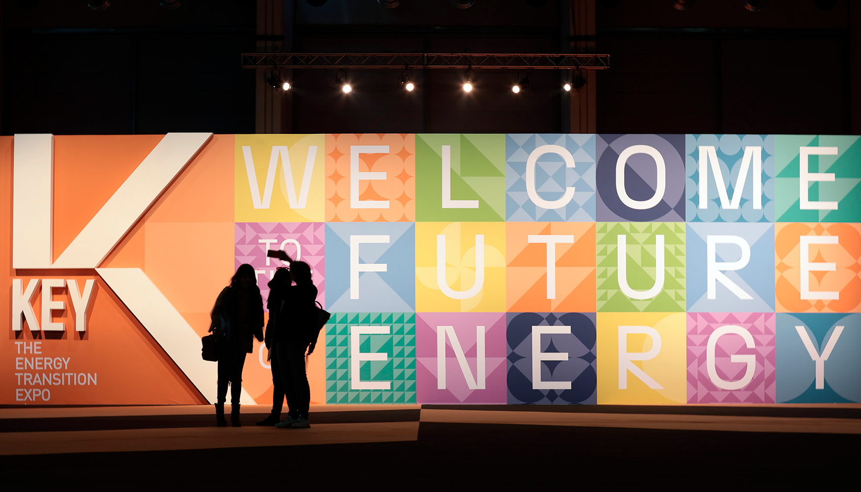 KEY est contribuyendo a escribir el futuro energtico, definiendo prioridades y estrategias que guiarn al sector en los prximos aos...