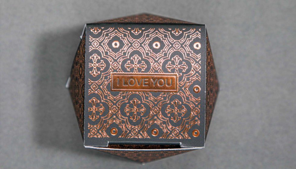 Acabado realizado por la troqueladora Duplo PFi Blade B2+