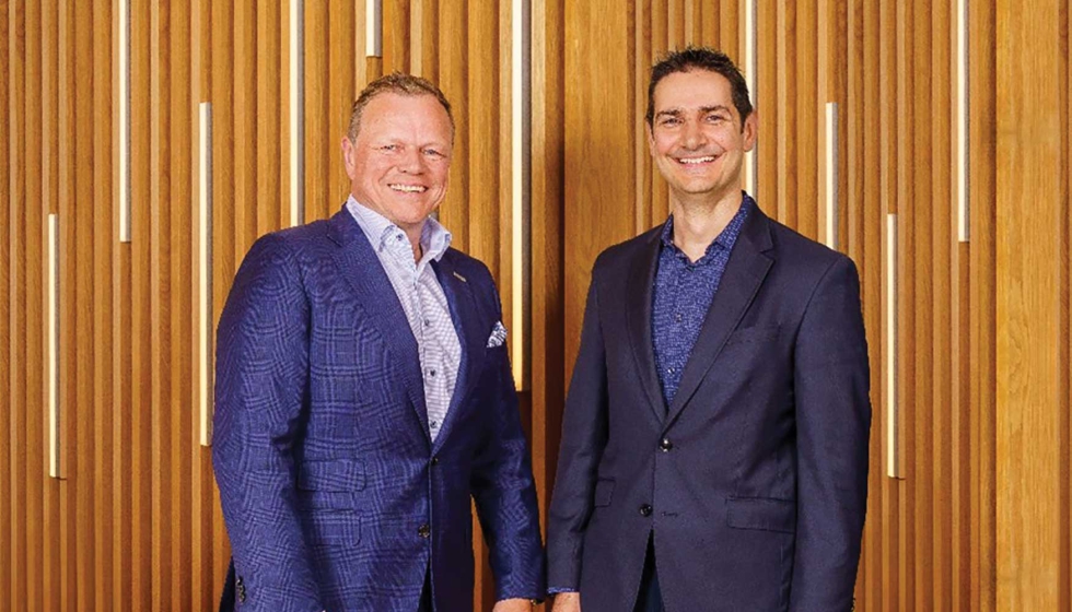 De izquierda a derecha, Thomas Stierle, CEO E-Mobility de Schaeffler y Hassane El-Khoury, CEO de Onsemi