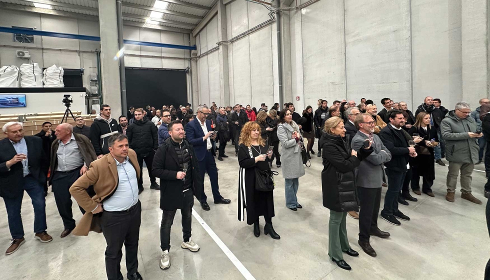 Cerca de 150 invitados asistieron al acto de inauguracin