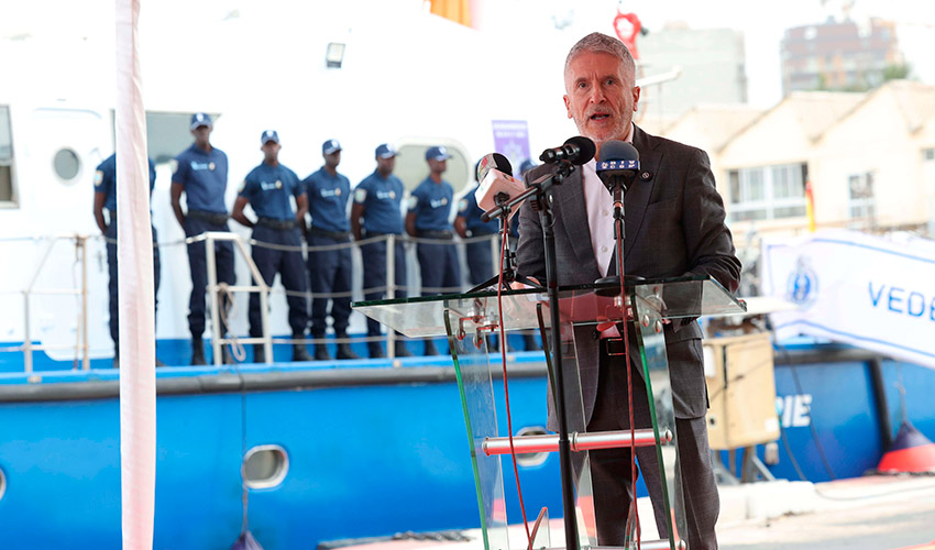 Fernando Grande-Marlaska durante su intervencin en el acto de entrega de las patrulleras...