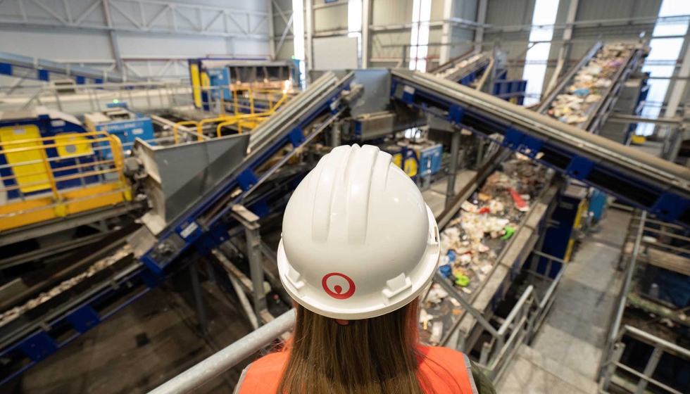 En Espaa en 2022 2022 la tasa de reciclaje de residuos municipales fue del 43% y de vertido del 47% duplicando la media europea del 24...