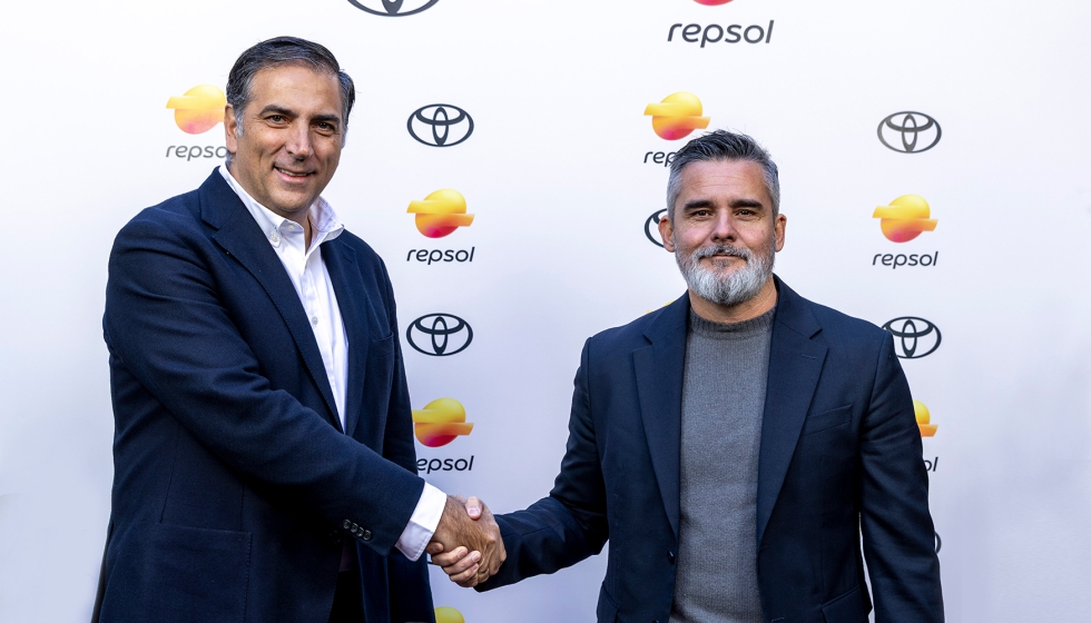 Miguel Carsi, Presidente y consejero delegado de Toyota y Lexus Espaa, y Valero Marn, director general de Cliente de Repsol...