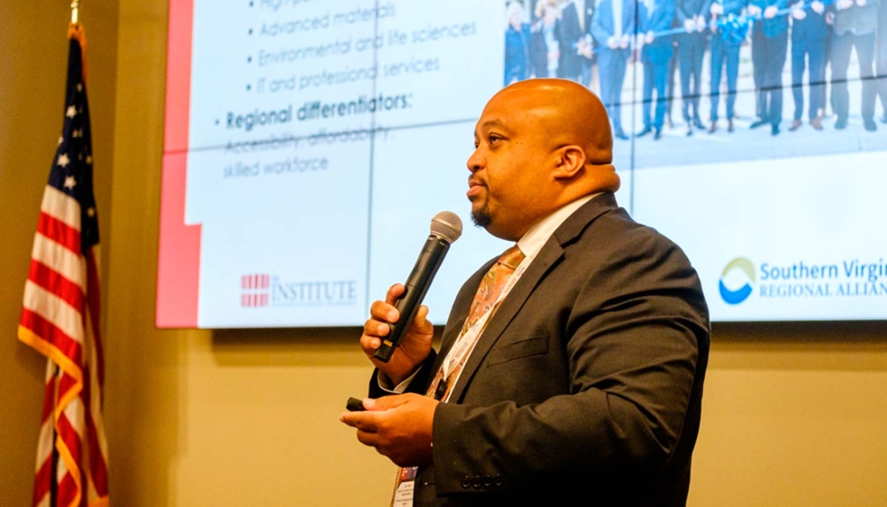 Telly Tucker, presidente del Instituto de Aprendizaje y Investigacin Avanzados (IALR)