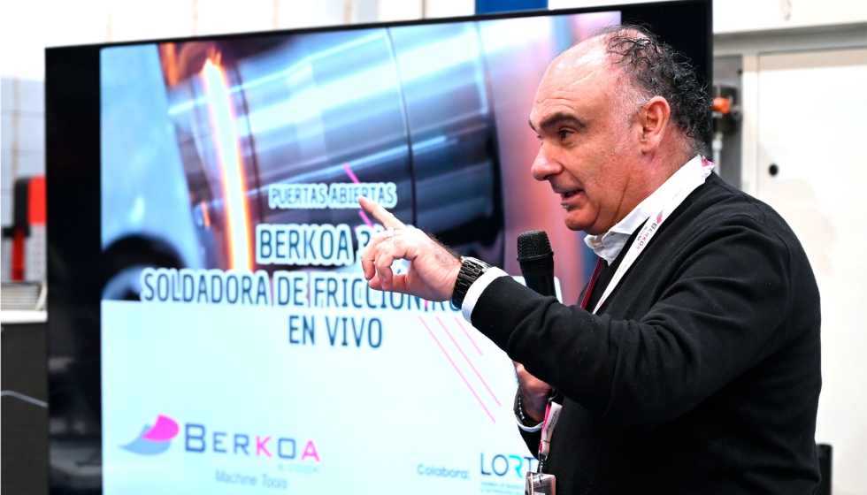 Andoni Garcia-Abad, director general de Berkoa, fue el encargado de abrir la jornada