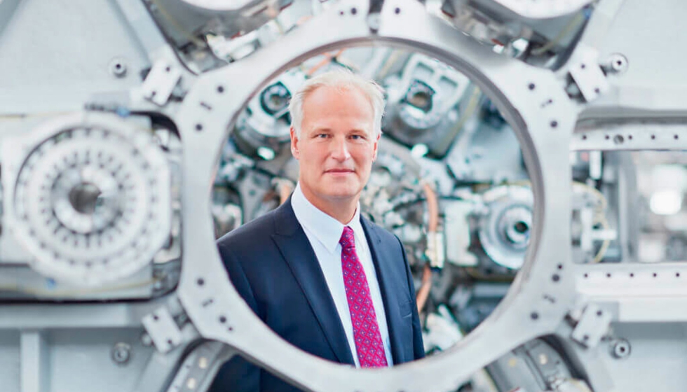 O comissrio geral da EMO, Carl Martin Welcker, confirma que a EMO continuar a realizar-se alternadamente em Hanver e Milo a cada dois anos...