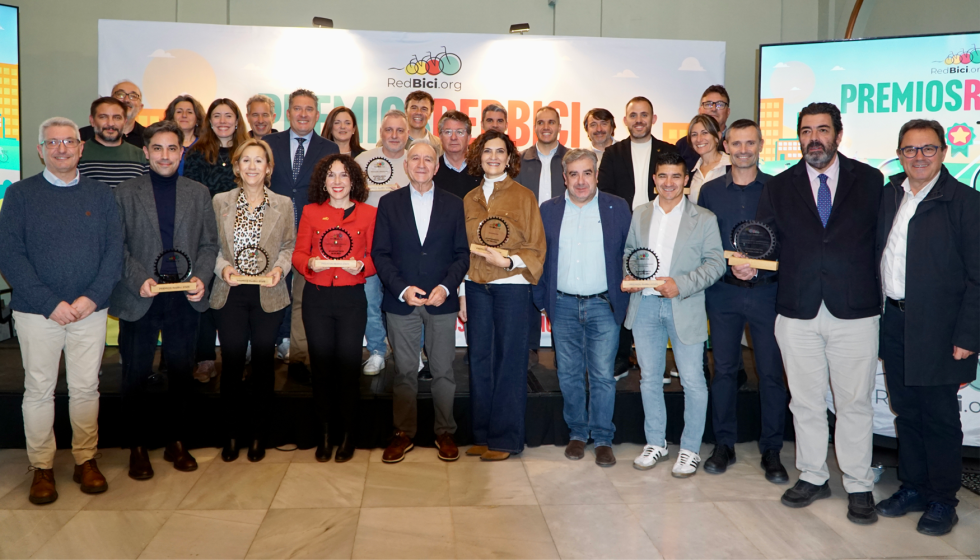 Los ganadores de los Premios RedBici 2025 celebrado en el Palacio de Fernn Nez, en Madrid