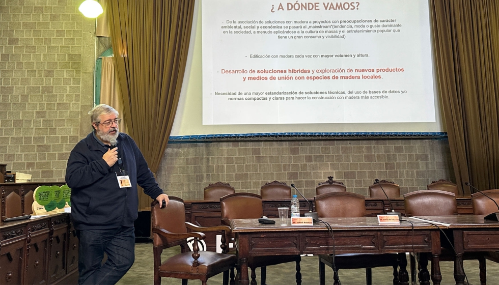 El arquitecto y consultor de estructuras, Jorge Blasco...