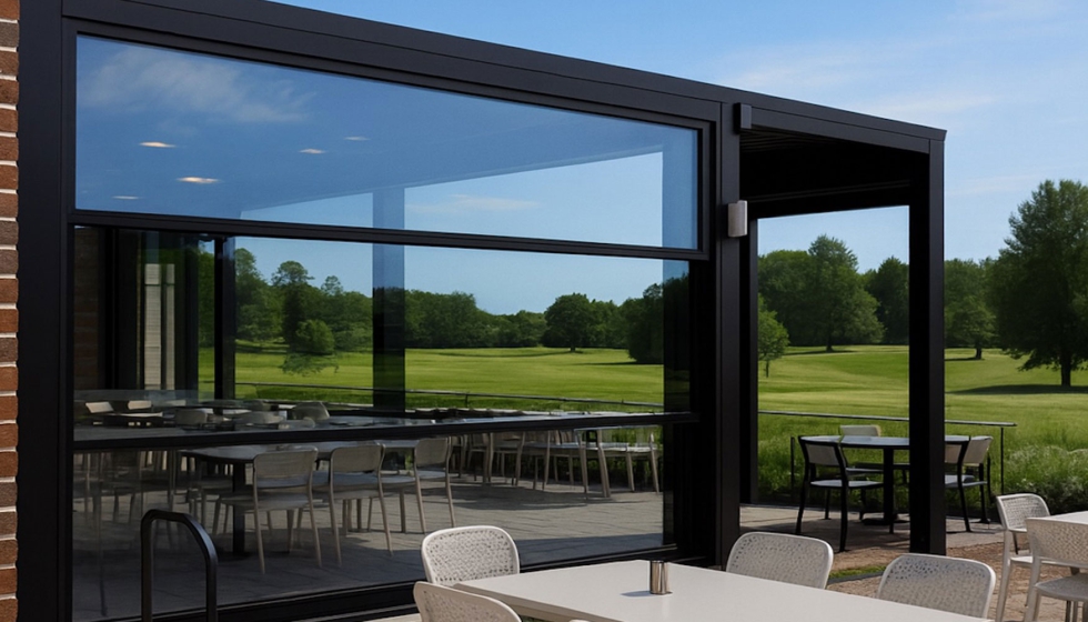 La AV-Skyline Intelligent de Aluminios Vallirana admite acristalamientos de control solar