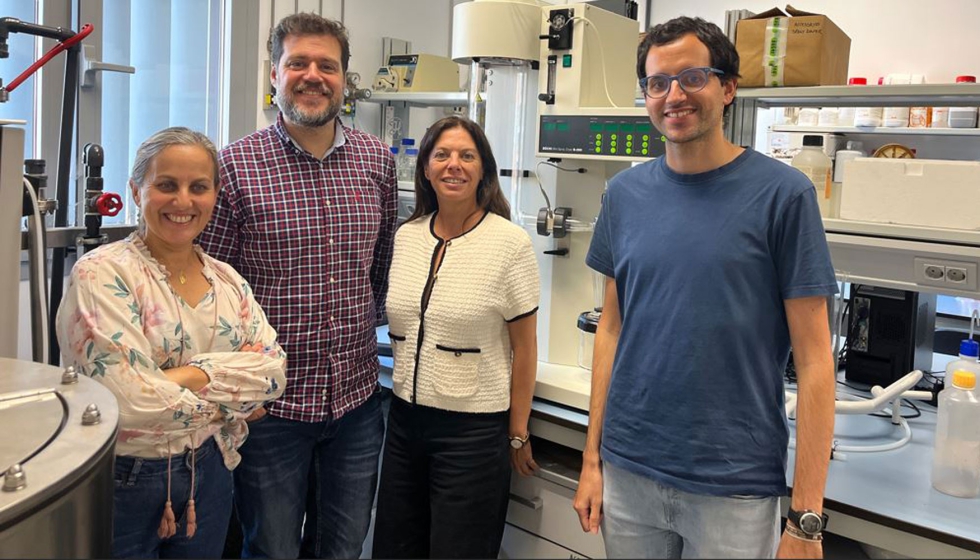 El equipo de la Universidad de Sevilla responsable del artculo