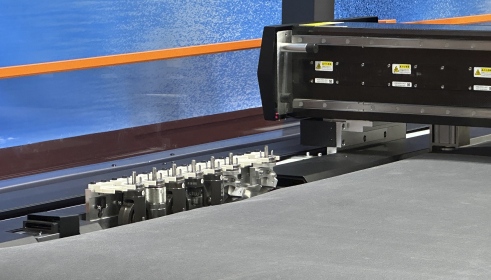 La serie SL incluye un sistema de cambio autom�tico de herramientas...