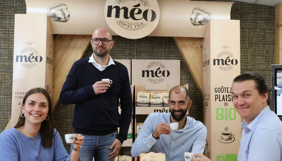 De izquierda a derecha...