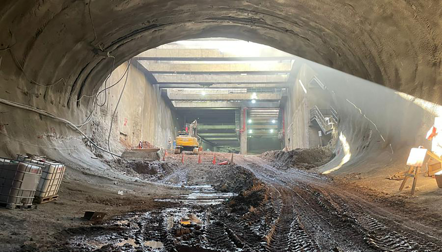Imagen de las actuaciones de Systra Subterra en los tneles del proyecto Amrico Vespucio Oriente, tramo 1, en Santiago de Chile...