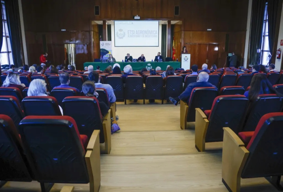 Vista general de la jornada 'Agricultura, ganader�a y biodiversidad. Conectando territorio y futuro' organizada por la UICN...