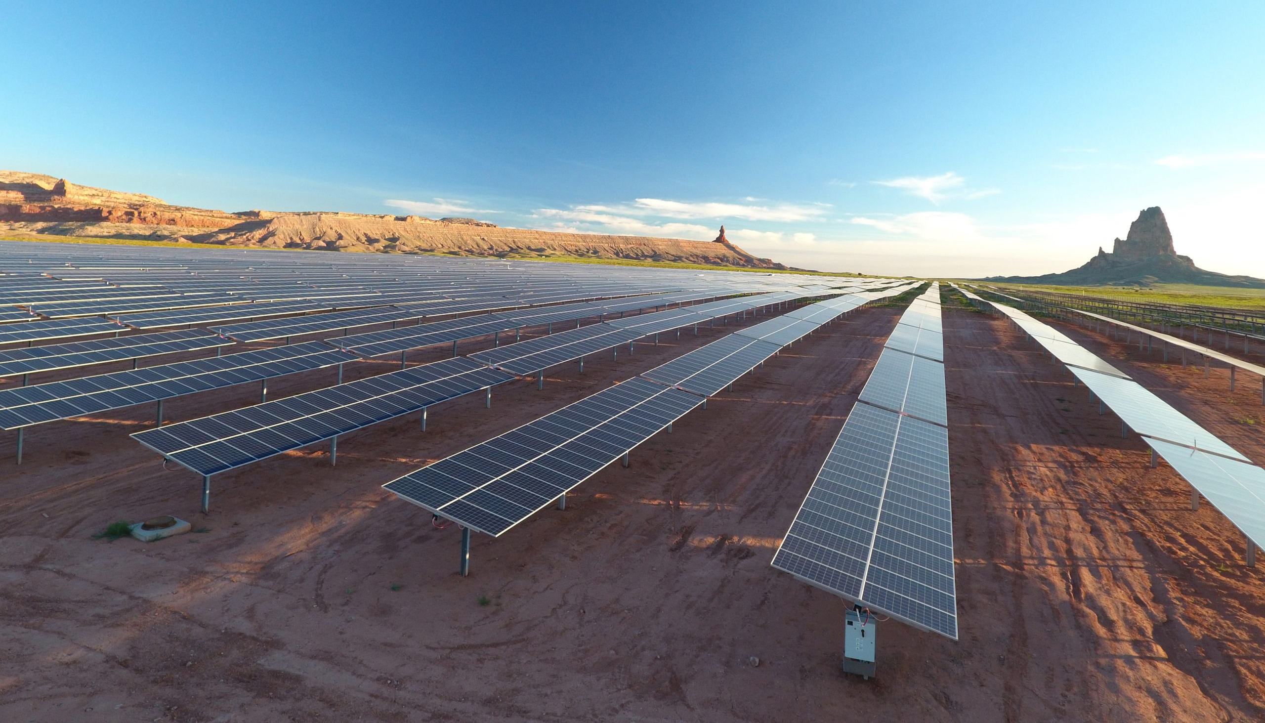 Soltec continuar impulsando la innovacin en soluciones 1P/2P, solar flotante...