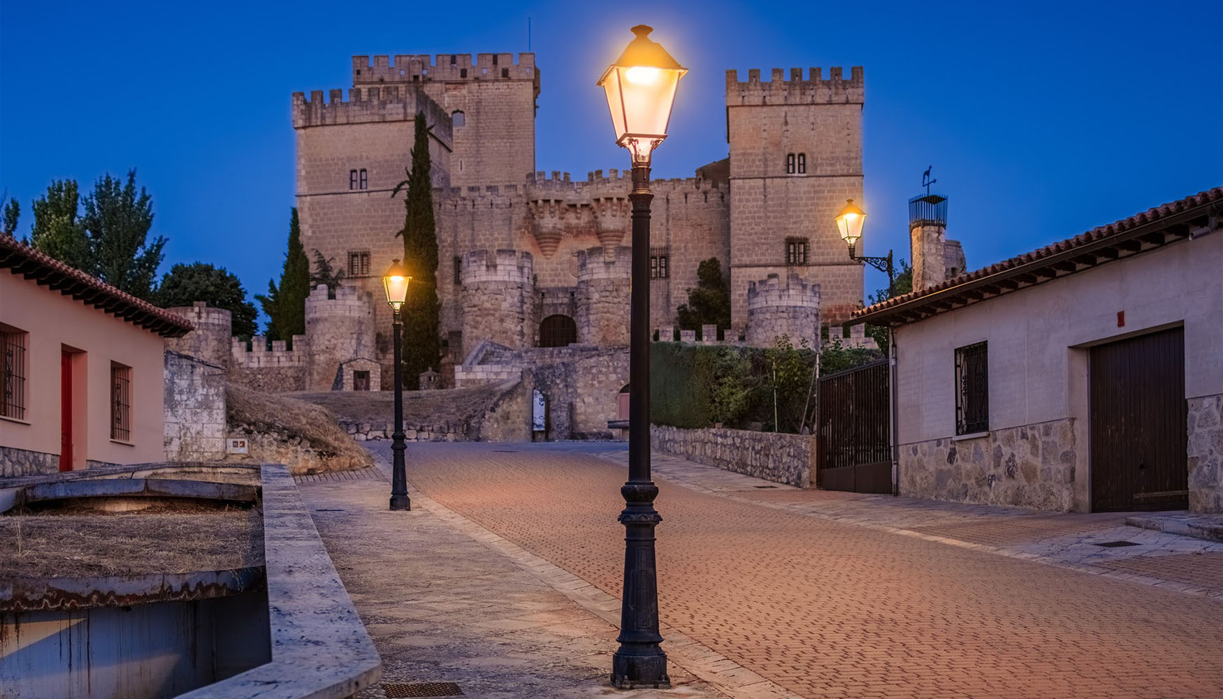 Alta uniformidad en las vas de acceso al castillo de Ampudia