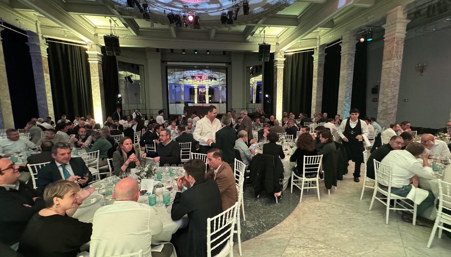 Cena de Navidad de Anapat en el en el Sal�n de Columnas del C�rculo de Bellas Artes (Madrid)