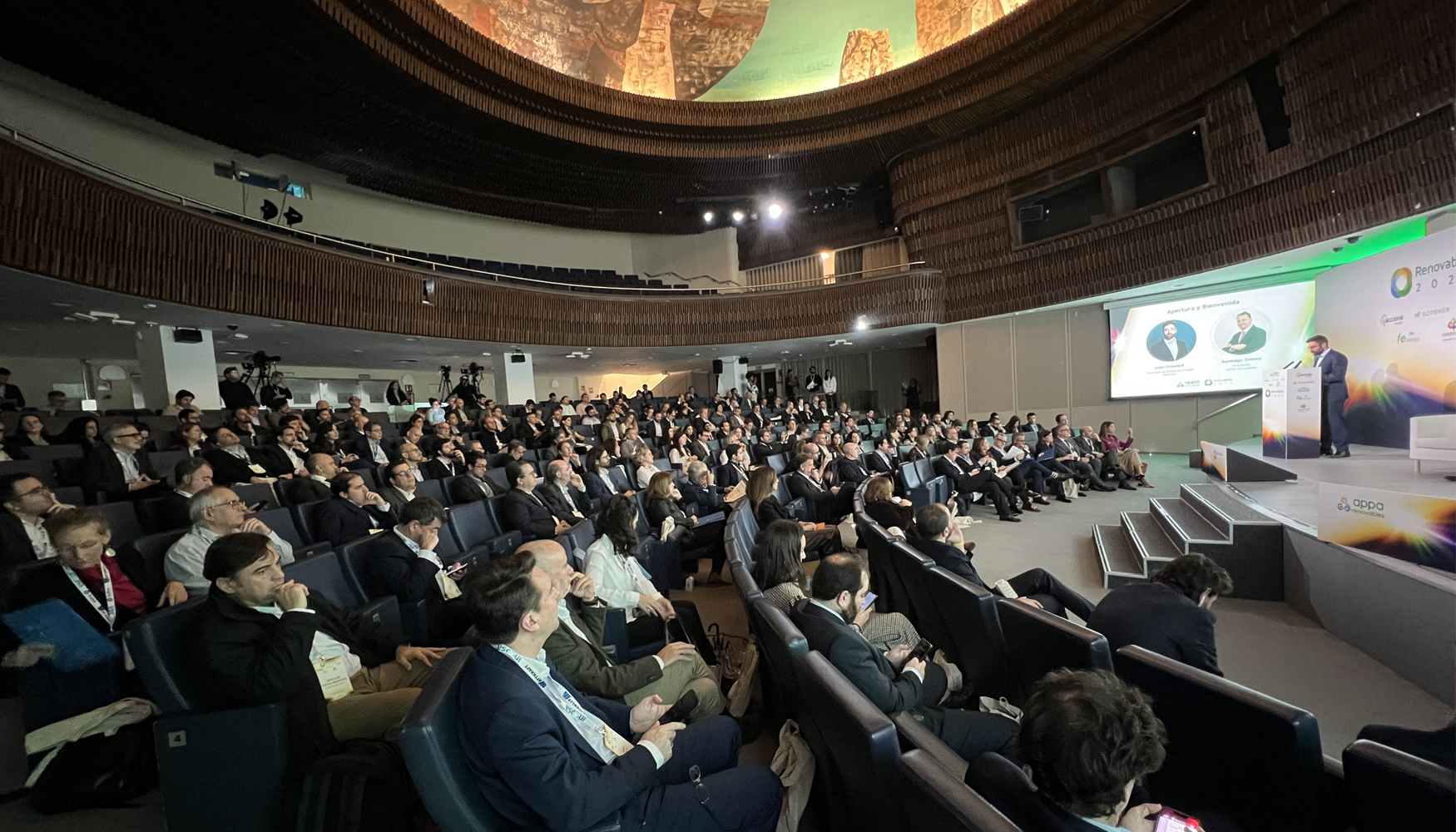 M�s de 400 profesionales se dieron cita en el Auditorio Mutua Madrile�a, sede del IX Congreso Nacional de Energ�as Renovables...