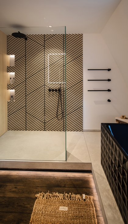 Los nuevos paneles hidr�fugos Linio Graphic est�n disponibles en dos acabados de textura mate: Ash (rn la imagen) y Light Oak...