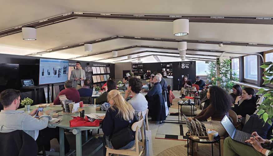 Bruno Prieto, experto del Departamento de Arquitectura de Grupo Ayuso, present� en el COAM una ponencia sobre reformas e interiorismo...