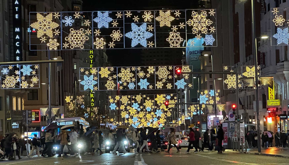 Detalle de la Gran V�a de Madrid con su nueva iluminaci�n navide�a