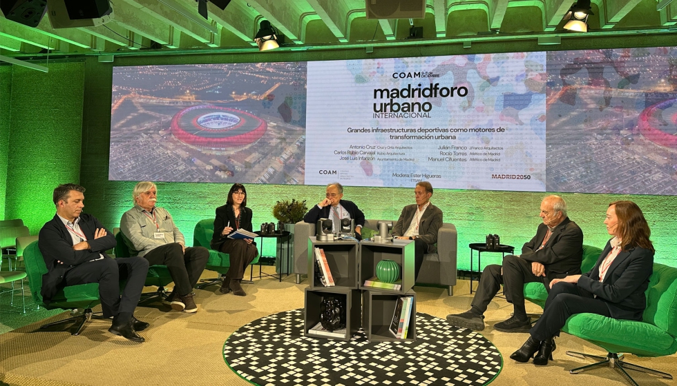 Imagen de una de las mesas de debate celebradas en el escenario de Madrid Foro Urbano
