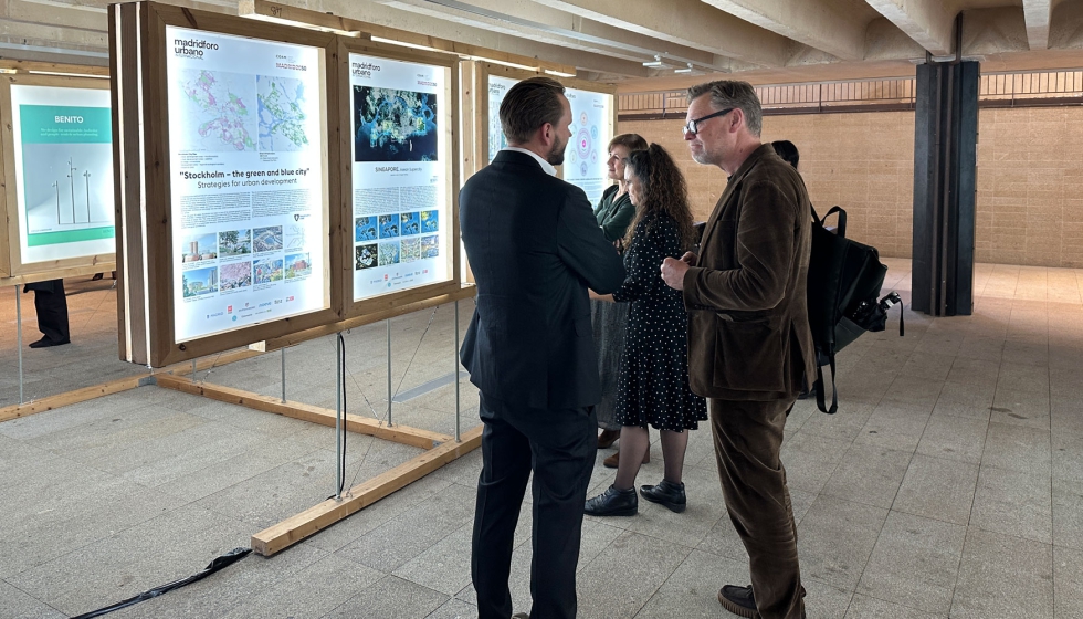 Durante la celebraci�n del foro se organiz� una exposici�n con los planes urban�sticos m�s remarcables de algunas de las ciudades participantes en...