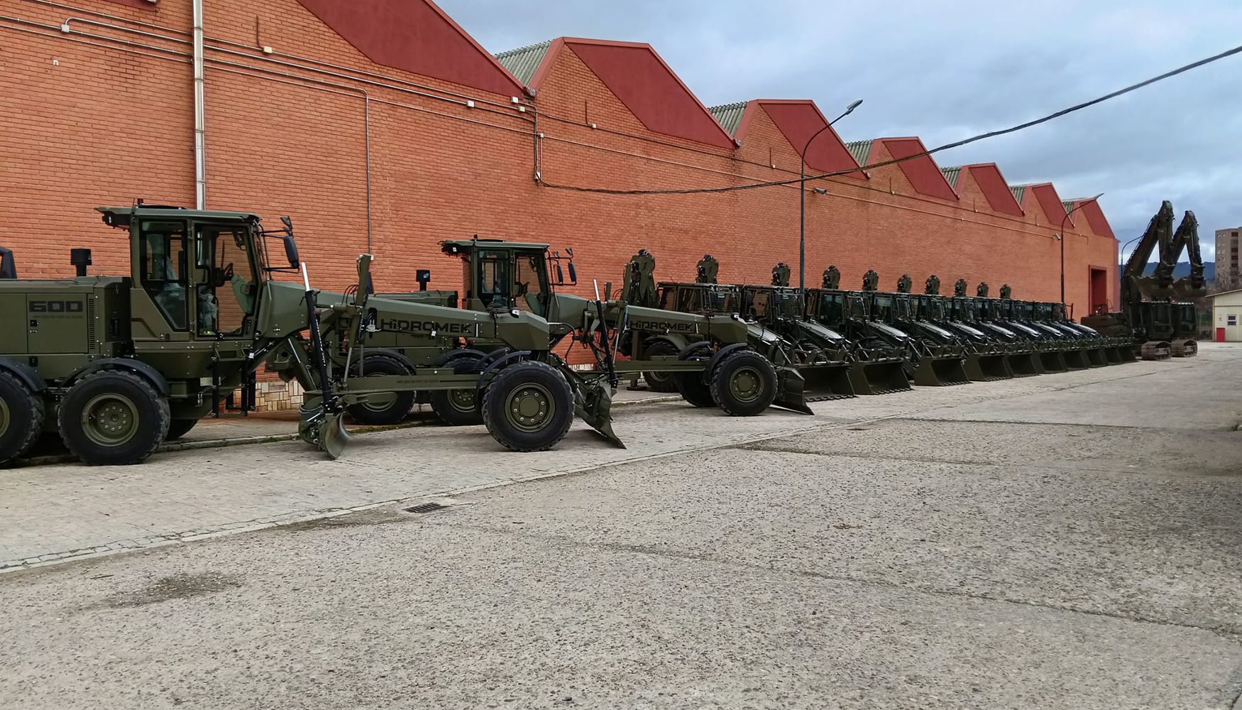 M�quinas entregadas por Hidromek al Ej�rcito