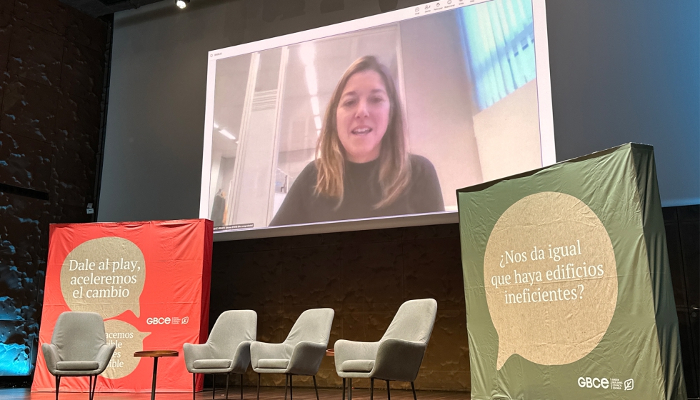 Tatiana M�rquez, integrante del Grupo de Trabajo para la Vivienda Asequible de la Comisi�n Europea particip� en la jornada por v�deoconferencia...