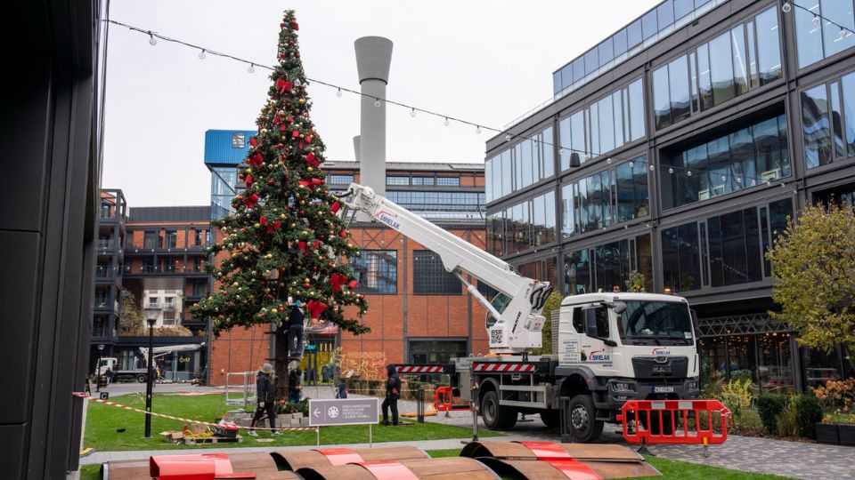 MJ 375 utilizada para a decora��o da �rvore de Natal