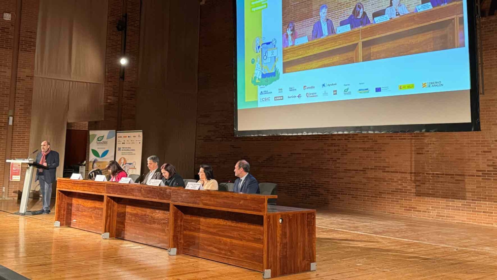 Informaci�n y programa en: https://coiaanpv.org/forodesarrollo