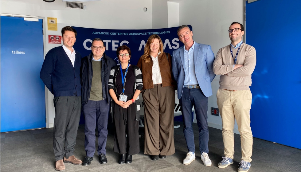 Miembros del Tender Evaluation Board (TEB) durante las sesiones de evaluaci�n celebradas en CATEC