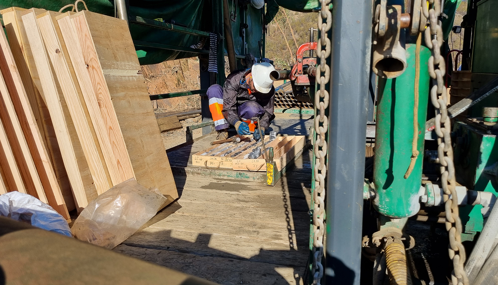 Atalaya prev� comenzar los trabajos para la construcci�n del acceso y de las infraestructuras necesarias de manera inminente...