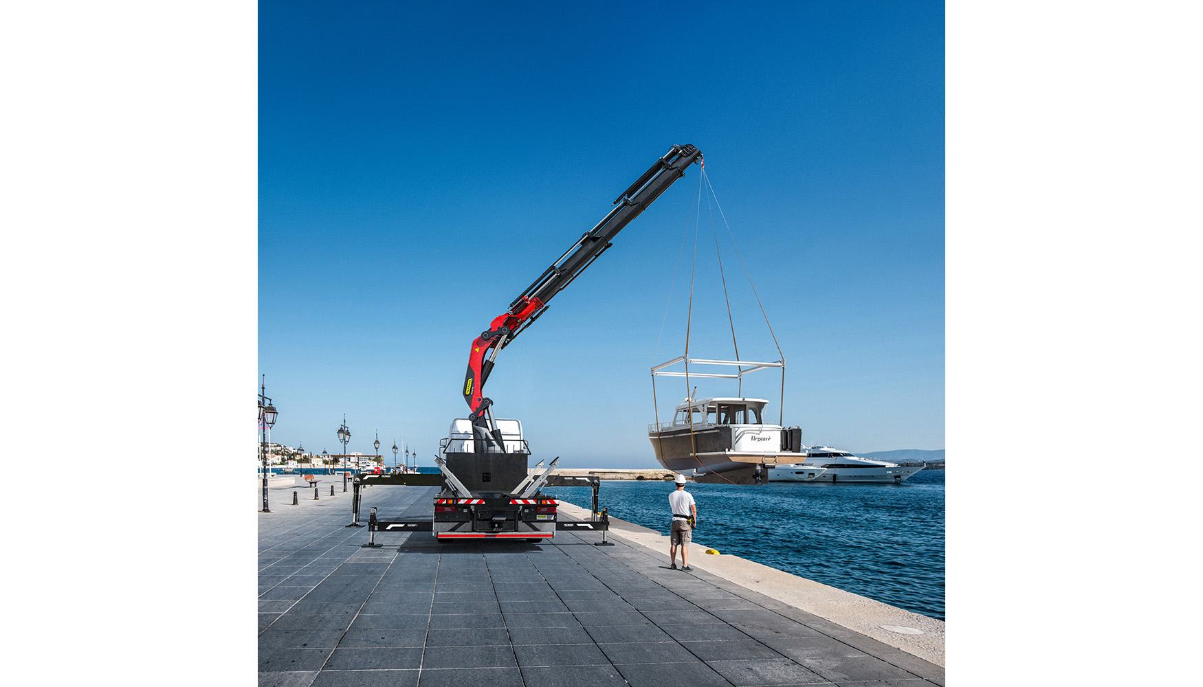 La gr�a Palfinger PK 720 TEC ya est� disponible para pedidos en las regiones EMEA