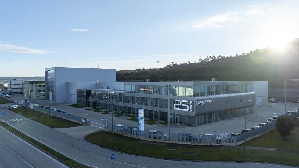 Hiperbaric tiene previsto facturar 86 millones de euros por la buena marcha del negocio frente a los 77 millones de 2024...