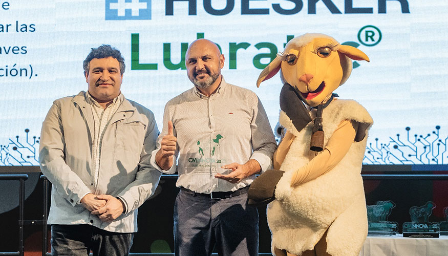 Sebasti�n Mart�n, veterinario asesor consultor de OVIverso, recibe el Premio Innovaci�n en Servicios al Sector Ovino en la �ltima edici�n de Ovinnova...