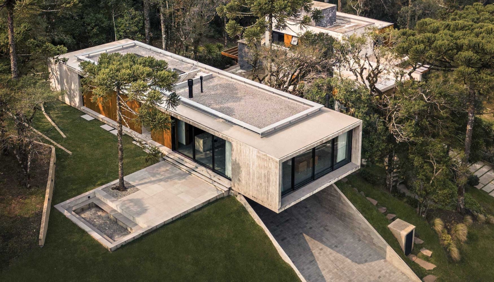 Altos House en Brasil, de OSPA Arquitetura & Urbanismo, ha sido el ganador Platino en la catgeor�a de vivienda unifamiliar. Foto: Gabriel Konrath...