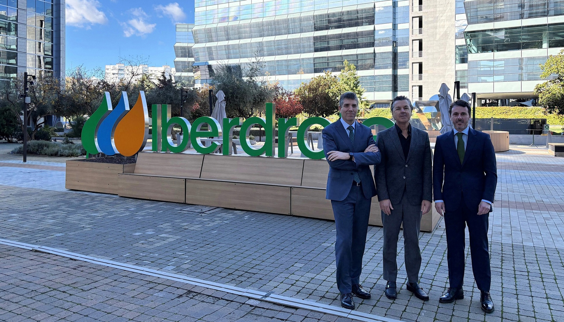 Carlos Pascual, Jefe de Tecnolog�a en Iberdrola; Manuel Delgado, Director de innovaci�n en Airzone y Victor Carballo, responsable de climatizaci�n...