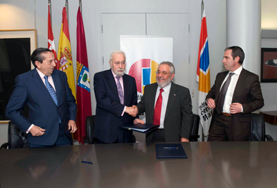 De izquierda a derecha, Fermn Lucas, director general de Ifema; Luis Eduardo Corts, presidente del Comit Ejecutivo de Ifema; Antonio Mateos...