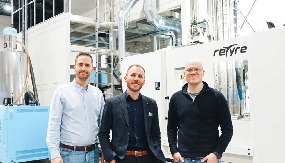 En el centro, Paul Magne Amundsen, CEO y fundador de reTyre