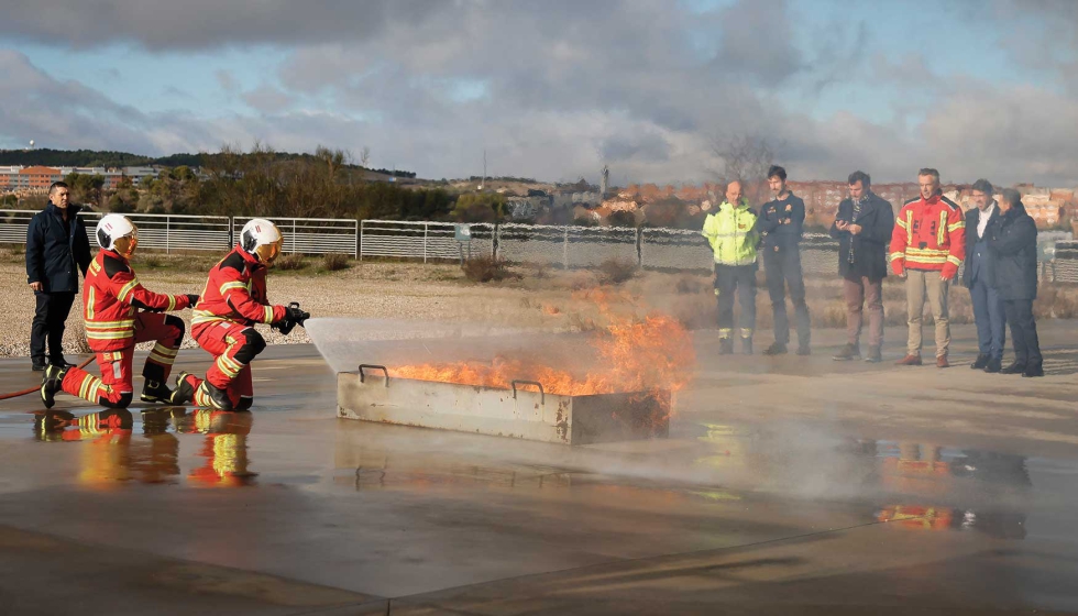 Simulacro de incendio con la nueva uniformidad