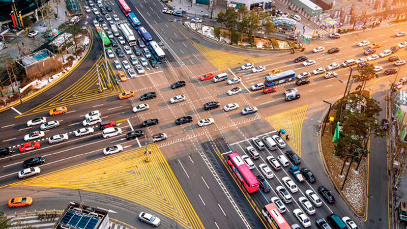 "En movilidad, nuestras soluciones ayudan a optimizar el flujo de personas y veh�culos...