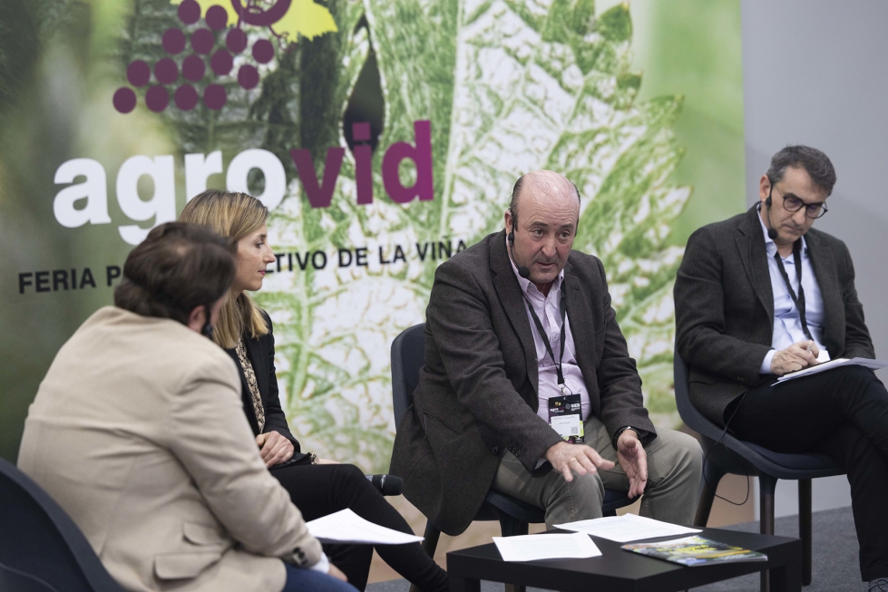 La tem�tica de las mesas redondas est� pensada para fomentar el debate entre los profesionales ante los retos del sector vitivin�cola...