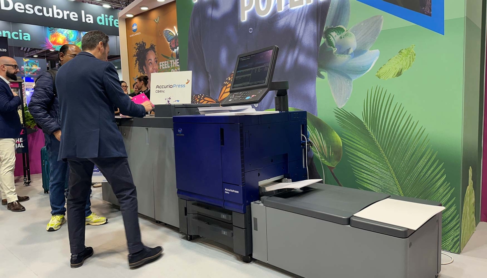 La AccurioPress C84hc, de calidad fotogr�fica, fue otro de los equipos protagonistas del stand de Konica Minolta