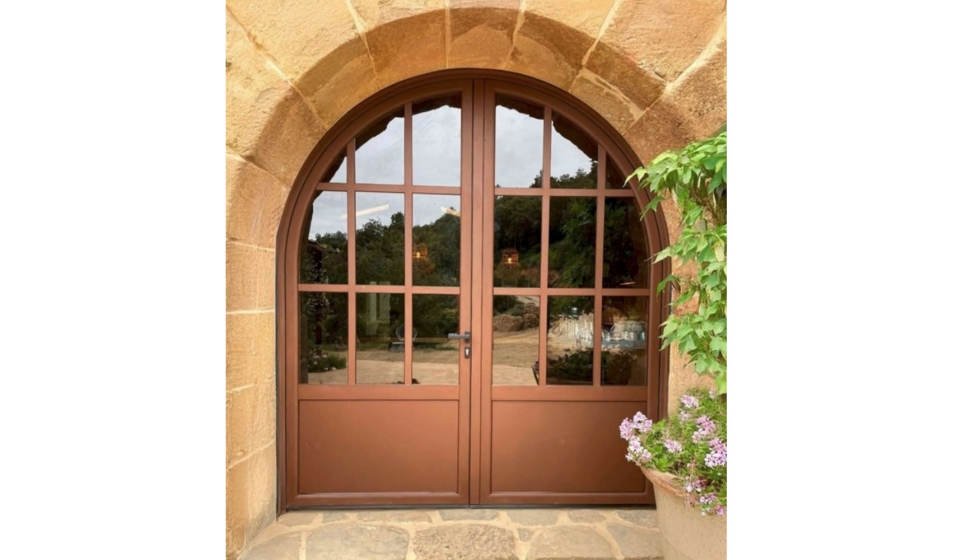 Grupo Valverde fabrica ventanas curvas de bello dise�o y con las m�ximas prestaciones y eficiencia energ�tica