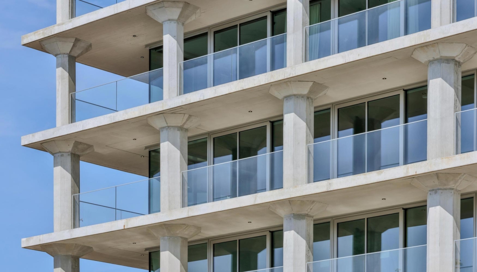 En la fachada del edificio Meelpakhuis se ha empleado el vidrio Stopray Ultraselect de AGC