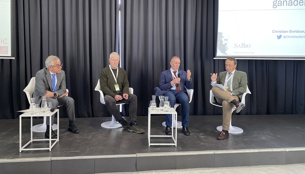 De izquierda a derecha...