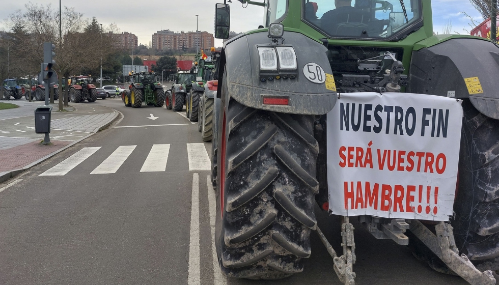 Foto de De las calles de Espa�a a las puertas del Parlamento Europeo: arrecian las protestas de los ganaderos