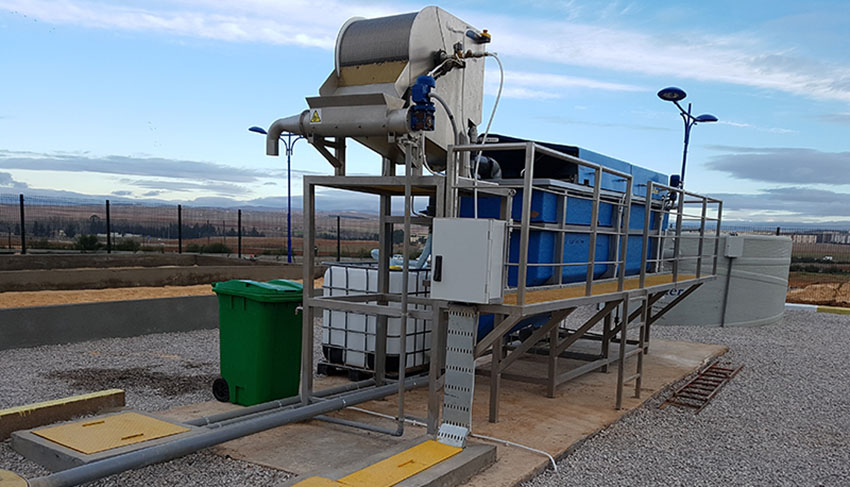 Para reducir aver�as y alargar la vida �til de los equipos, Salher dispone de rejas, tamices y equipos compactos de desbaste, como Taurus...