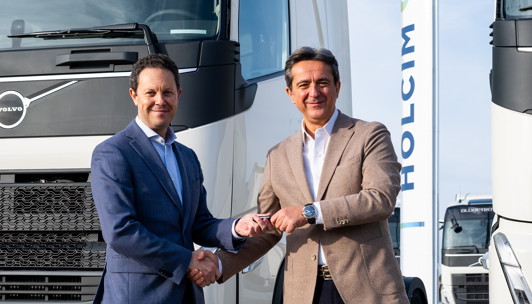 Ricardo de Pablos, CEO de Holcim Espa�a, y Giovanni Bruno, director general de Volvo Trucks
